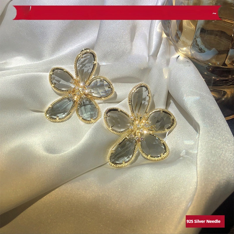 Women's European And American Exaggerated Crystal Flower Earrings - NOMAN STORE LLC