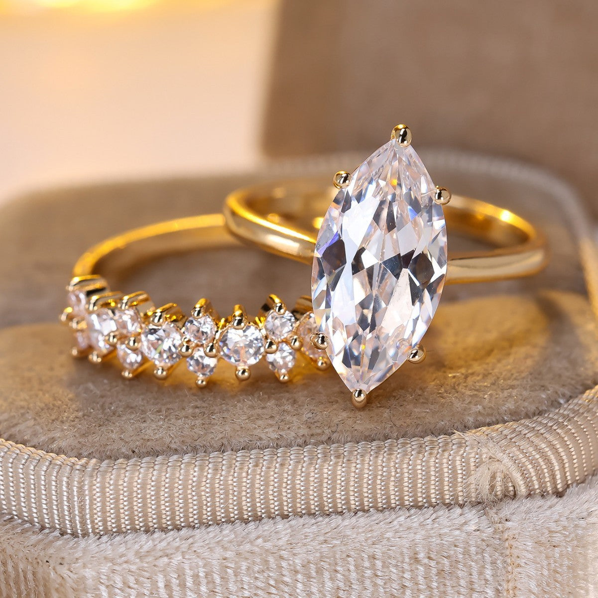 Women's Full Circle White Diamond Ring Set - NOMAN STORE LLC