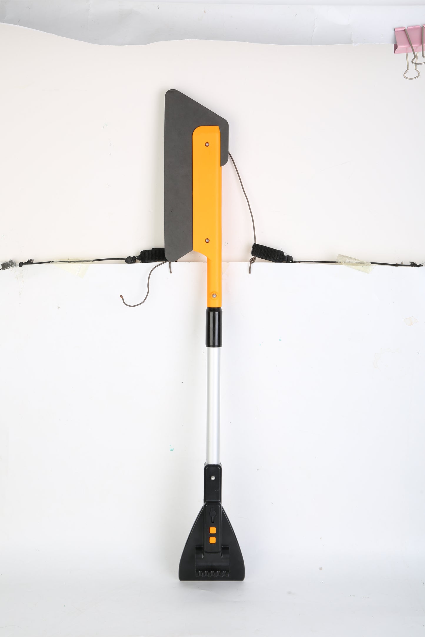 1Pc 3 In 1 Car Snow Removal Shovel With Lights Car Snow Removal Tool Telescopic Windshield Ice Scraper Snow Brush Shovel - Noman Store LLC