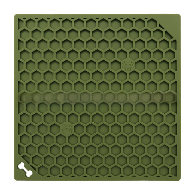 SLOW MEAL MAT — for pets that finish in ten seconds