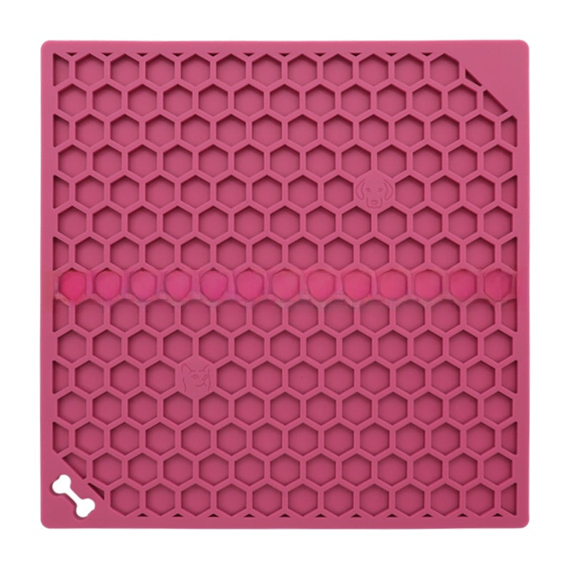 SLOW MEAL MAT — for pets that finish in ten seconds